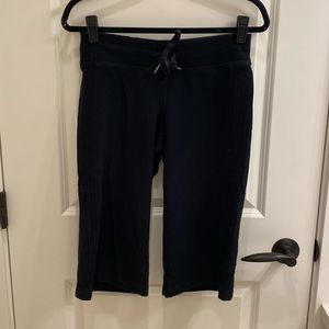 Lululemon vintage loose knee length sweatpants